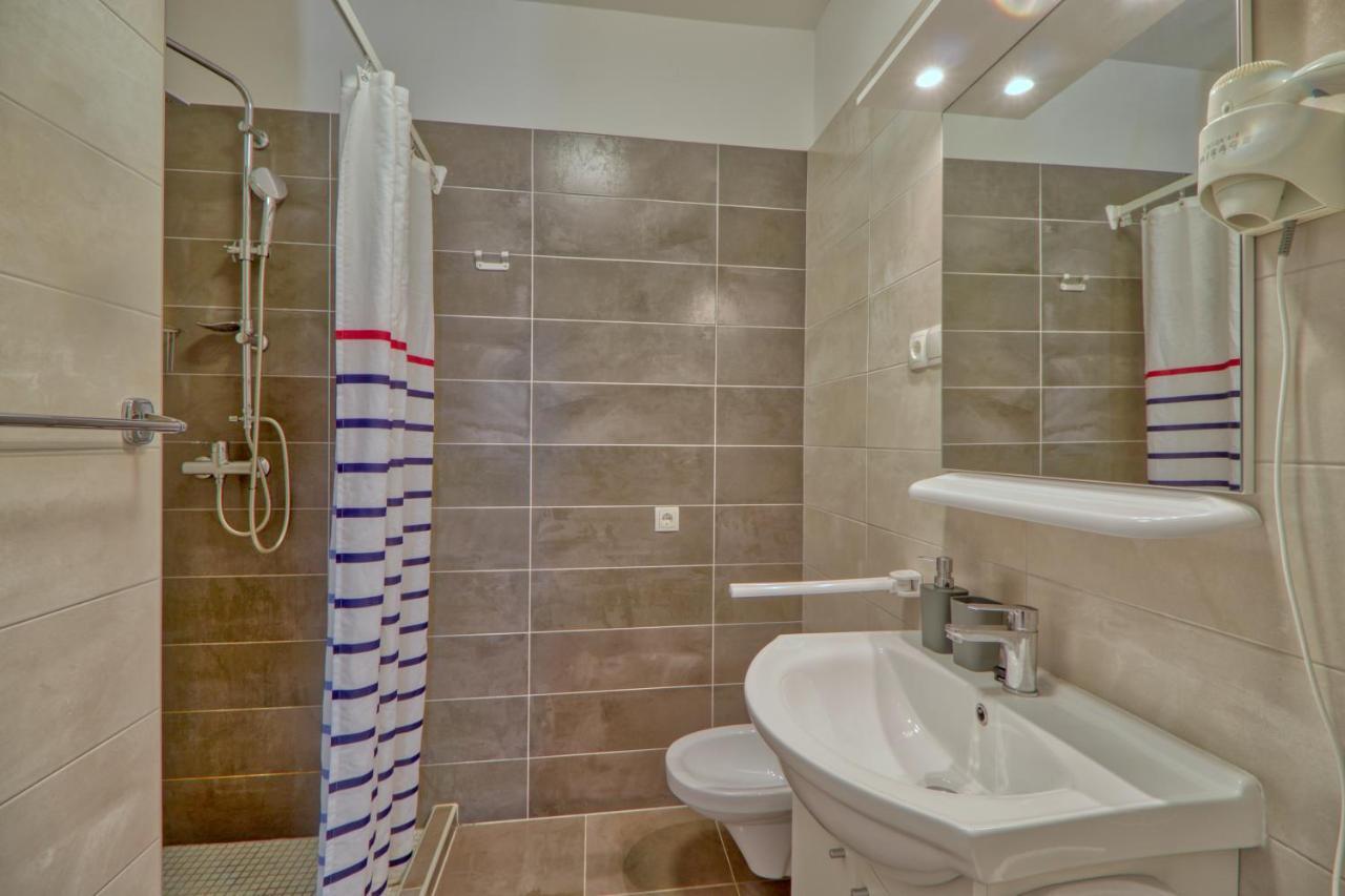Apartments Podvorac Tribalj Екстериор снимка