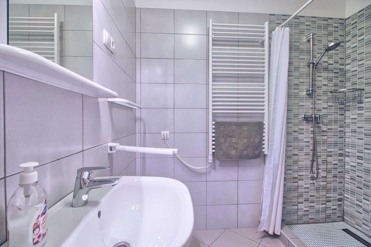 Apartments Podvorac Tribalj Екстериор снимка