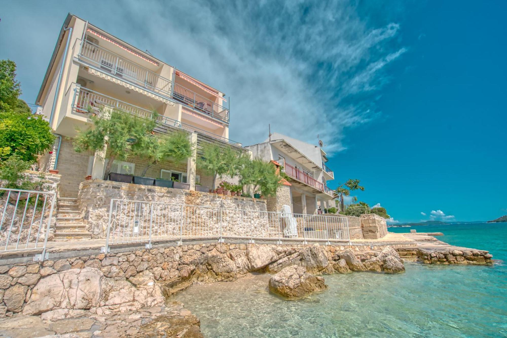 Apartments Podvorac Tribalj Екстериор снимка